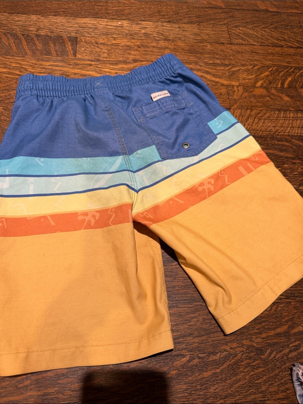 Quiksilver striped with drawstring Kids Swim Shorts size 6 - Picture 5 of 8